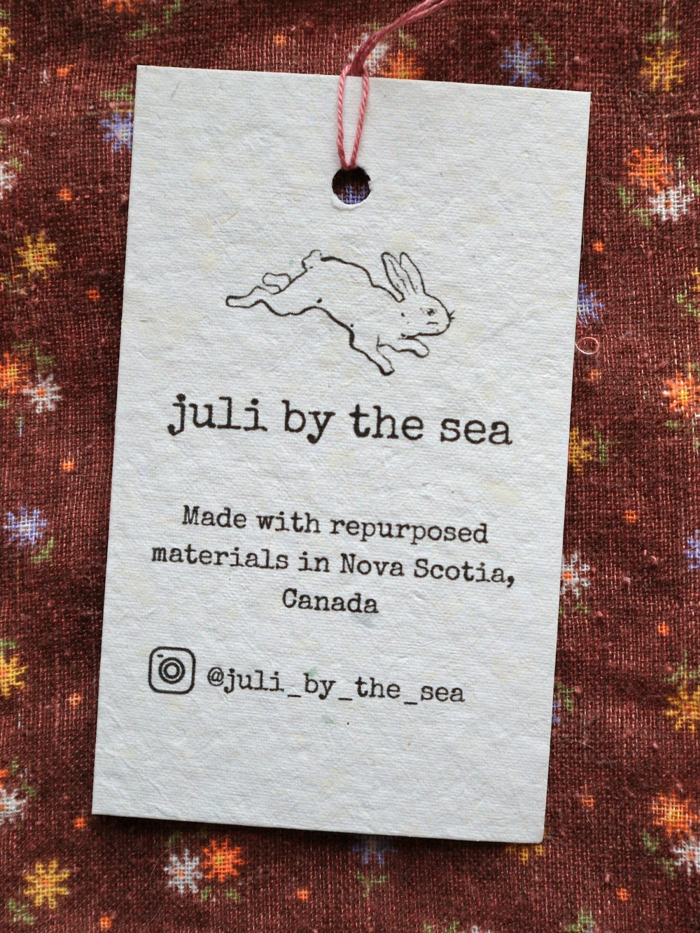 Hand Crocheted Cream Lace Capelet Upcycled Vintage Cotton  Tablecloth Collar - Picture 2 of 6